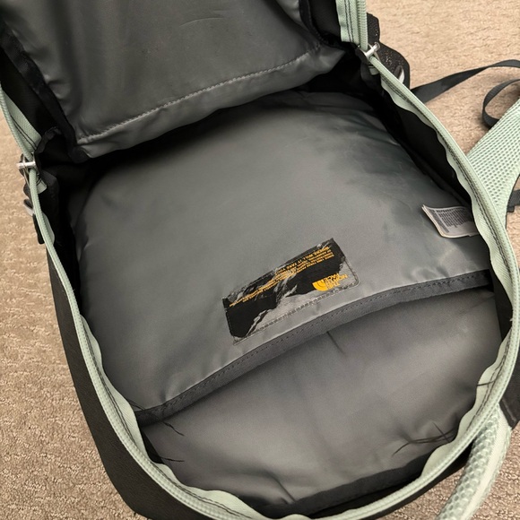 The North Face Womens Jester Backpack - Picture 8 of 10